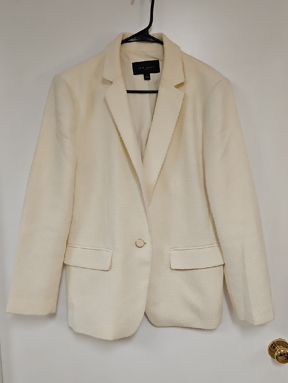 Ann Taylor Ivory Textured One-Button Blazer